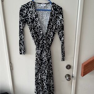 Diane von furstenberg women’s wrap dress barely worn xs extra small